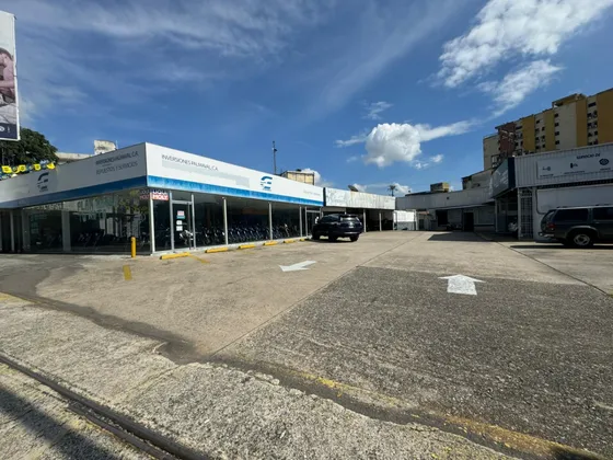 (hl28) Vendo O Alquilo Local En La Av Andres Eloy Blanco Ideal Para Concesionario 