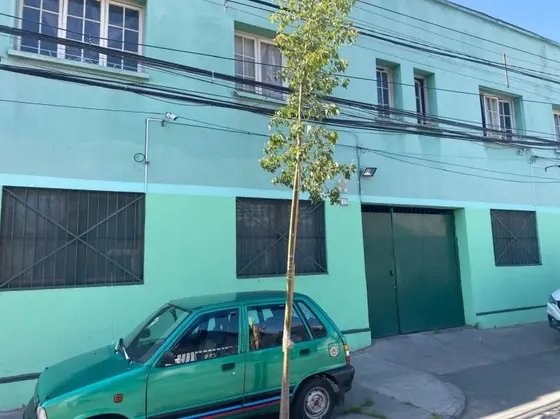 Casa Con Gran Terreno En Santiago, Zona Comercial