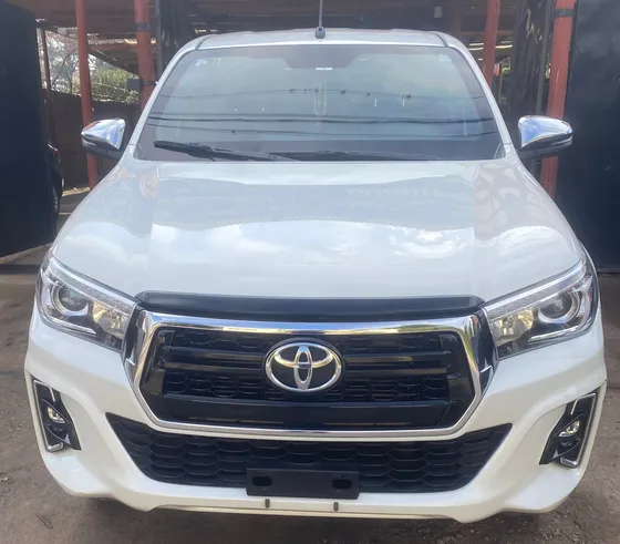 Toyota Hilux Pick-up 2.8 Cd Srx 177cv 4x4 At