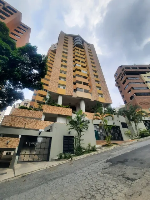Yannet Inmuebles Vende Bello Apartamento Amoblado En El Parral 