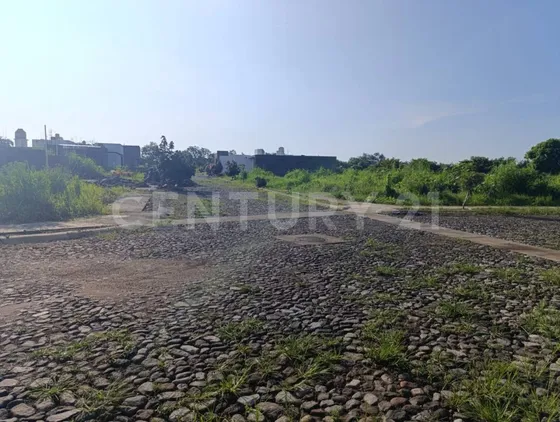 Terreno En Esquina En El Fraccionamiento Camino Real En Cuauhtémoc Colima
