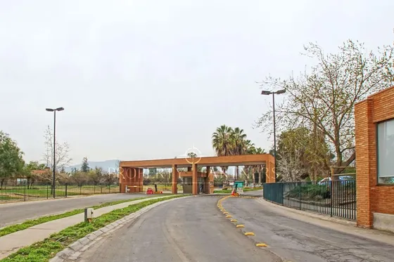Terreno Frente A Cancha De Polo, Condominio En Pie...