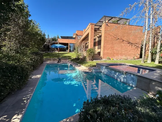 Casa En Venta En Lo Barnechea
