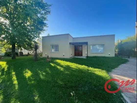 Casa En Alquiler De 3 Dormitorios C/ Cochera En Cardales Village