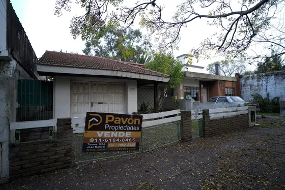 Chalet En José Marmol Oportunidad