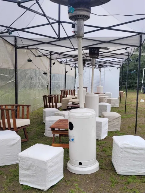 Alquiler Living Rusticos Puff Sillon Mesas Gazebo Vajilla