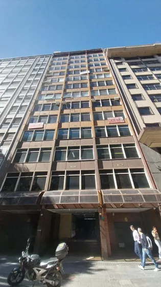 Oportunidad 471 M2, 5 Cocheras, Planta Completa!!!