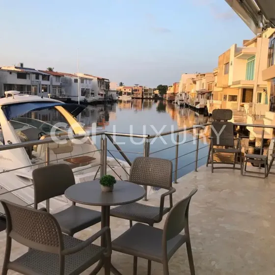 Cgi+ Luxury Vende Casa En Casas Bote B, Lechería