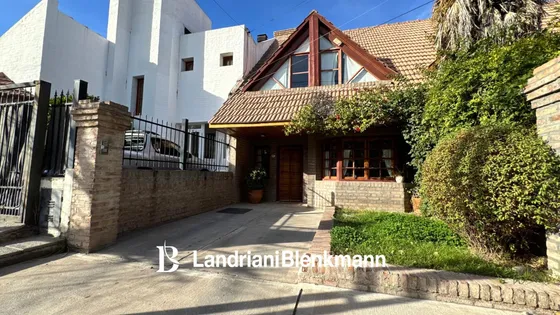Casa En Ph En Venta 4 Dorm Santa Genoveva