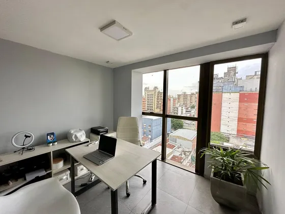 Venta Oficina + Baulera |  Zona Tribunales