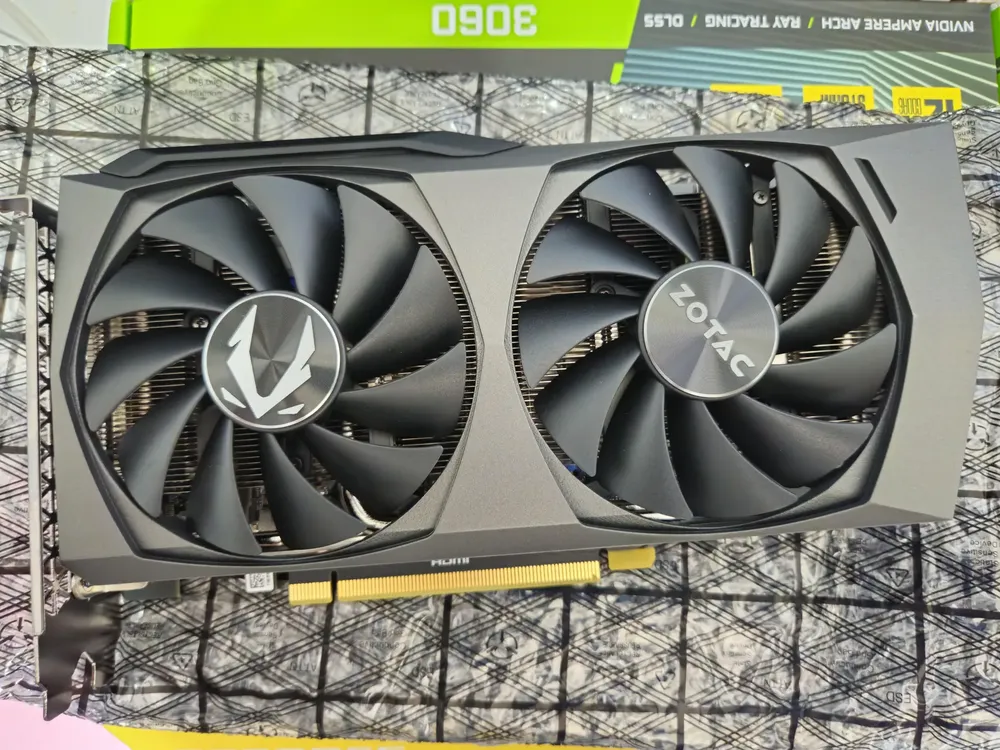 Placa gráfica Zotac Geforce Rtx 3060 T.e Oc, 12gb Gddr6 | Frete grátis
