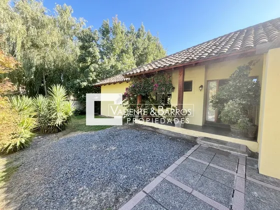 Casa En Venta En Quebrada De Nogales Machalí