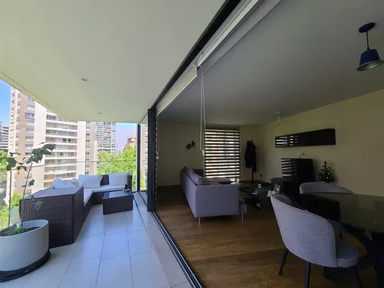Departamento En Arriendo De 2 Dorm. En Las Condes