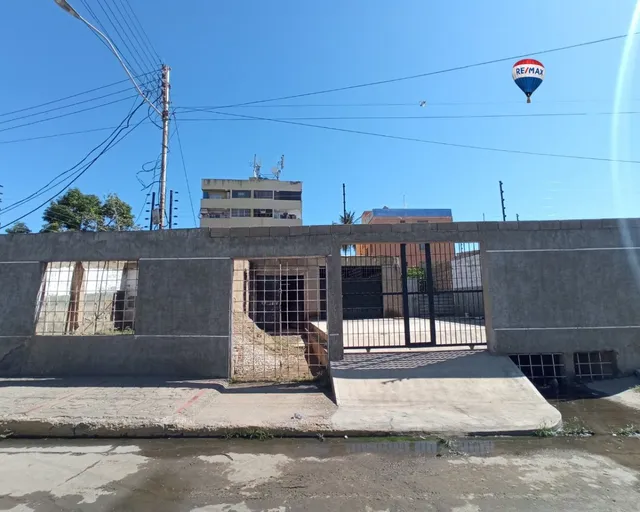 Re/max 2mil Vende, Galpón Con Local, Pampatar, Maneiro, Isla De Margarita.