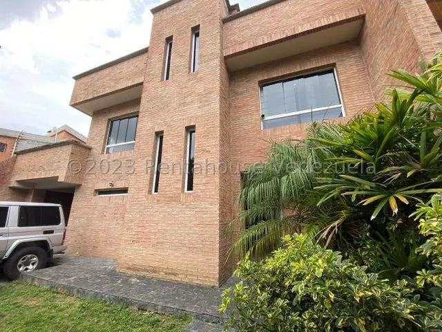 Hermosa Casa En Venta Alto Hatillo  Rah Mls25-7803