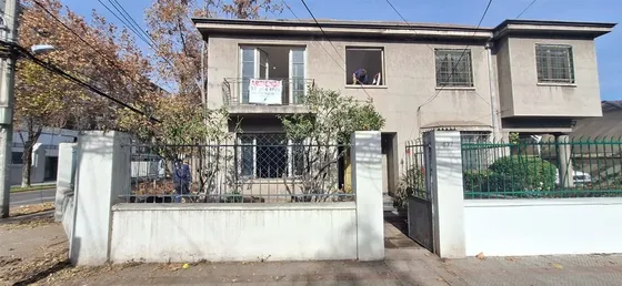 Casa En Arriendo De 5 Dorm. En Ñuñoa