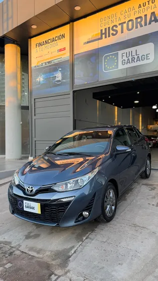 Toyota Yaris 1.5 107cv Xls Pack Cvt