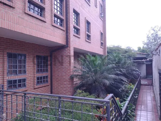 Alto Hatillo, Vendo Planta Baja/ Terraza Actualizado Estrenar. Cerca Belle Vue.