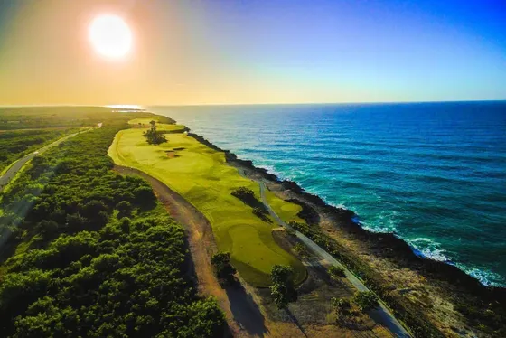 Venta De Villa En Playa Nueva, La Romana.