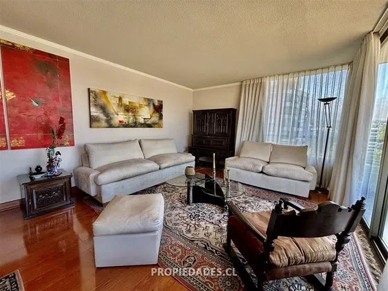 Departamento En Venta De 3 Dorm. En Lo Barnechea
