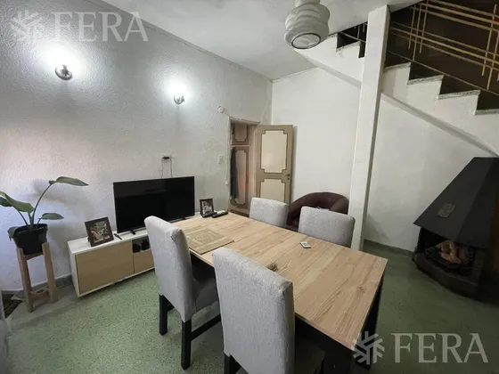 Venta De Casa 4 Ambientes Con Quincho En Lanus