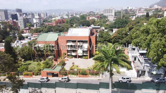 Espectacular Penthouse De Doble Nivel En Venta En Los Palos Grandes-af
