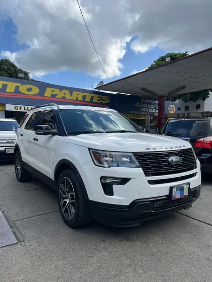 Ford Explorer Sport