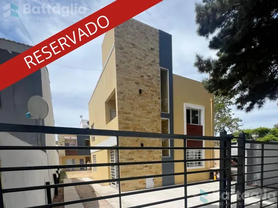 Departamento En Planta Baja Con Parrilla Y Cochera En San Bernardo