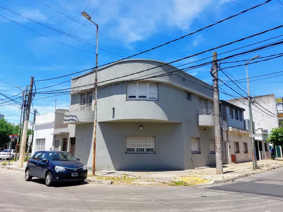 Amplio Ph 3 Ambientes Con Patio En Venta En Villa Sarmiento