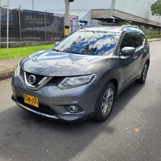 Nissan X-trail 2.5 Exclusive
