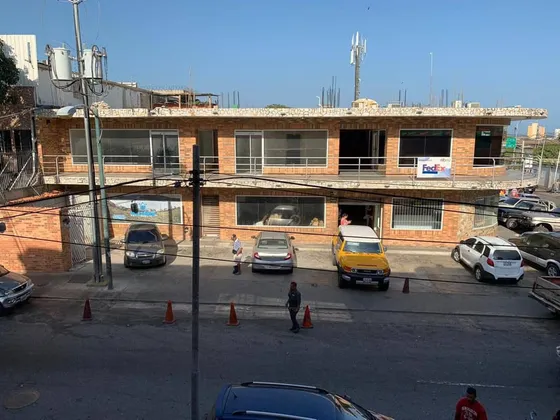 Centrico Local En Venta En Catia La Mar 