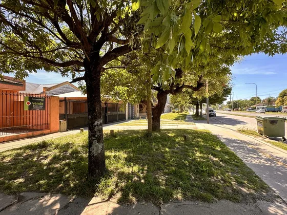 Casa En Venta Con Garage En Chascomus