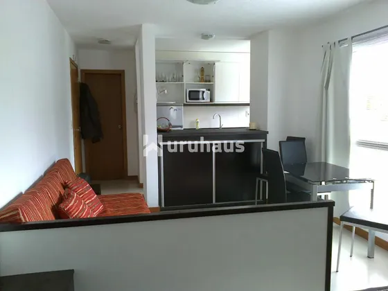 Venta Apartamento Monoambiente Punta Del Este Edificio The Point Brava