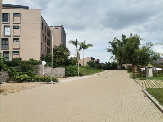 Apartamento Para Estrenar En Exclusiva Unidad Cerrada En Llanogrande.
