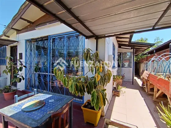 Casa En Venta De 3 Dorm. En Maipú