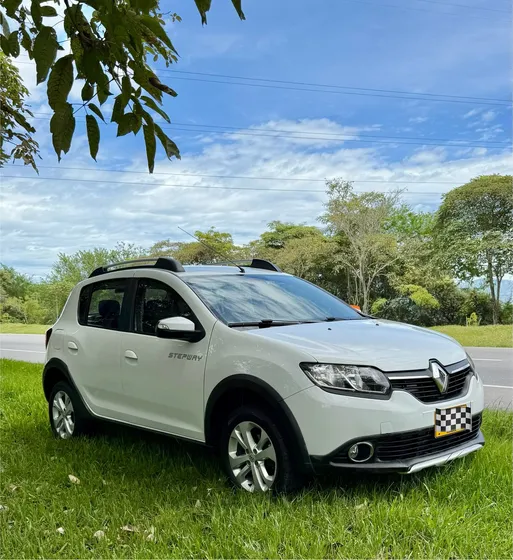 Renault Stepway 1.6 Intense Mecánica