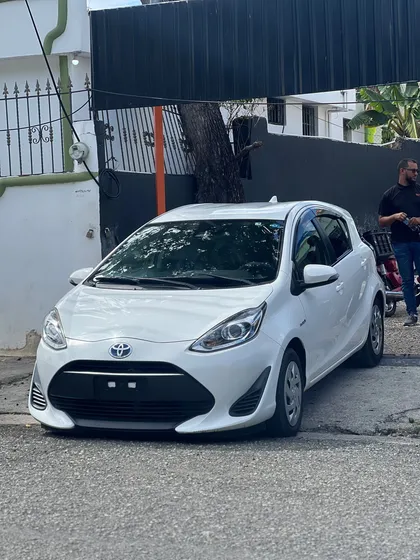 Toyota Aqua Hibrido