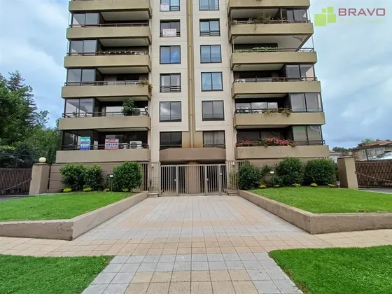 Departamento En Venta De 3 Dorm. En Temuco