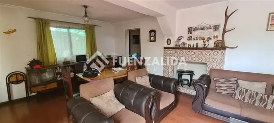 Casa En Venta De 5 Dorm. En Macul