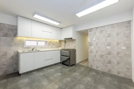 Departamento En  Venta, 4 Ambientes Con Cochera Reciclado En Belgrano