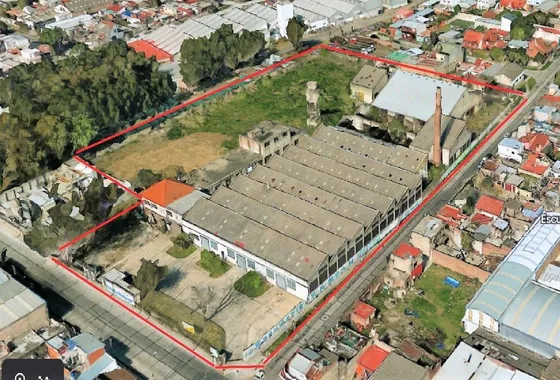 Fraccion - Depositos En Venta- Villa Domínico, Gran Bs. As. Sur