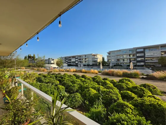 Espacioso Departamento 4d+3b+2e En Condominio En Linderos