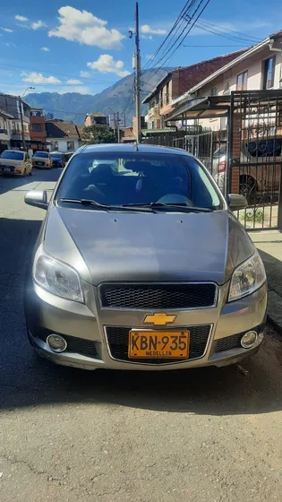 Chevrolet Aveo Emotion 1.6 Gt