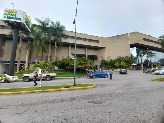 Venta De Local Comercial  C.c. La Colina- San Antonio De Los Altos: