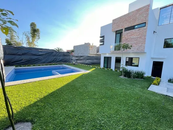 Casa Para Estrenar | Tres De Mayo