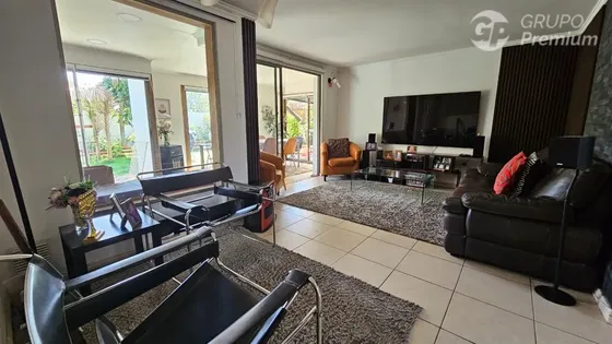 Casa En Venta De 4 Dorm. En Puente Alto