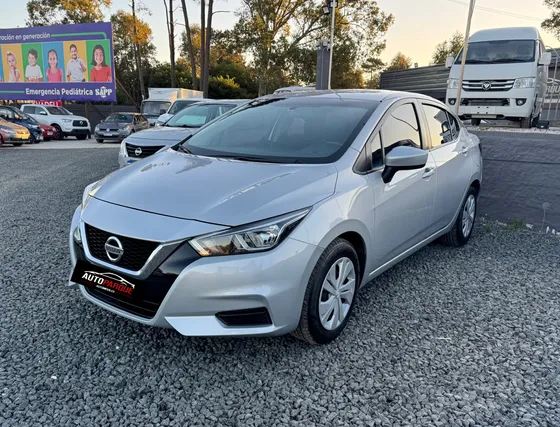 Nissan Versa 1.6 Sense