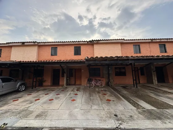 Venta De Town House En El Rincón, Naguanagua 