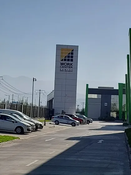 Bodega En Arriendo, Condominio Seguro, Excelente Ubicación.