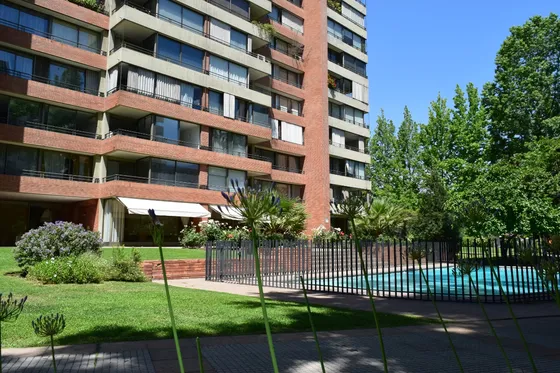 Departamento Avda Kennedy 3d 2e 160 Mt2 Nororiente